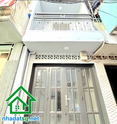 Nhà 3 tầng Quận 11 33m² giá 2.2 tỷ - Sẵn sàng vào ở ngay!