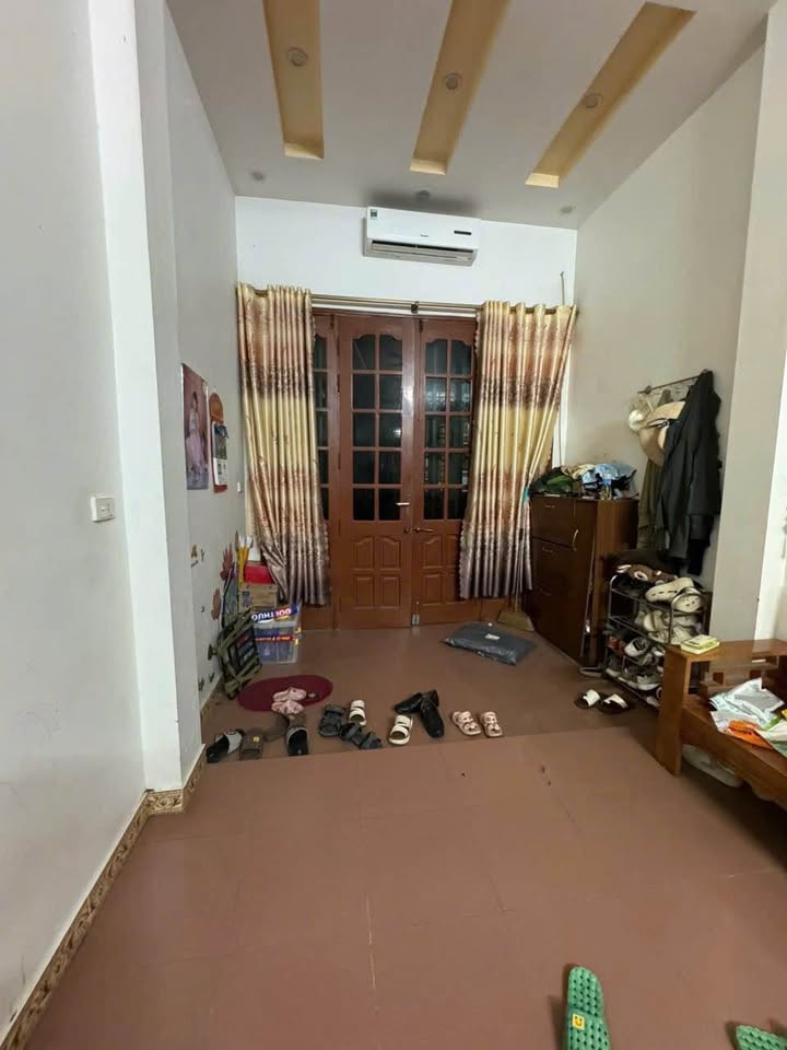 Bán nhà 3 tầng phường Thanh Bình, Hải Dương 41.7m² - Nhà chắc chắn, ô tô đỗ cửa!