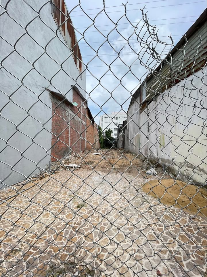 Đất 2 mặt tiền Mỹ Thị, KĐT Nam Việt Á 150m² giá 6.4 tỷ - Đầu tư sinh lời ngay!