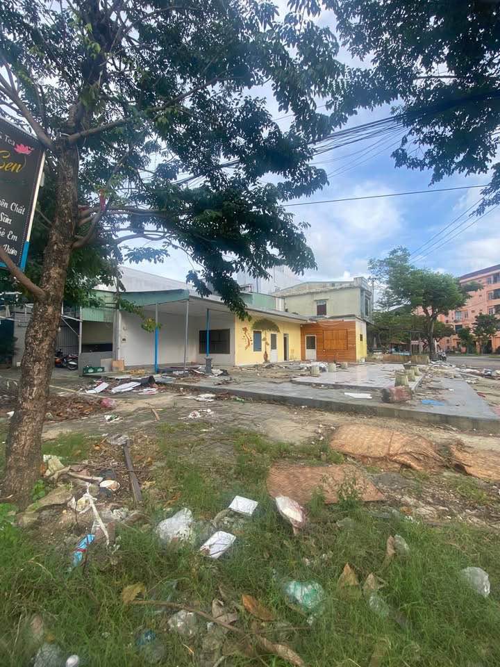 Cho thuê mặt bằng C4 lô góc 2 mặt tiền Hồ Hán Thương, Đà Nẵng - Diện tích 270m² giá 12 triệu/tháng!