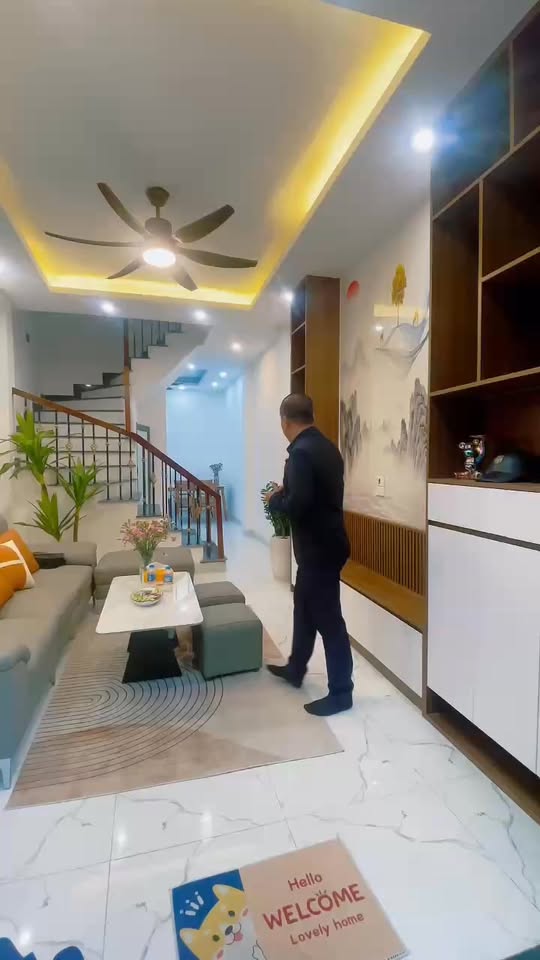 Nhà mặt đất 4 tầng Kim Giang 35m² giá 8.2 tỷ - Sổ hồng chính chủ, tiện ích đầy đủ!