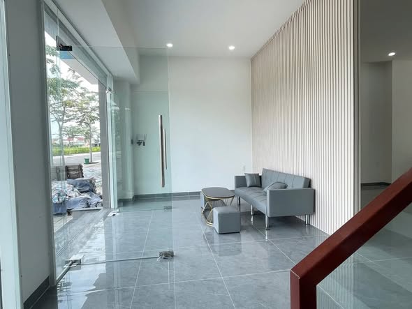 Nhà cho thuê tại Sun Casa Central, Tân Uyên 170m² giá chỉ 18 triệu - Full nội thất, vào ở ngay!