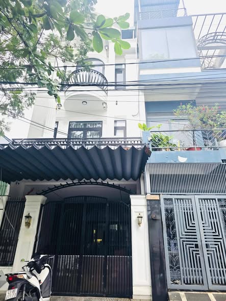 Nhà 3 tầng mặt tiền Phú Xuân 75m² giá 7.2 tỷ - Chính chủ giao dịch ngay!