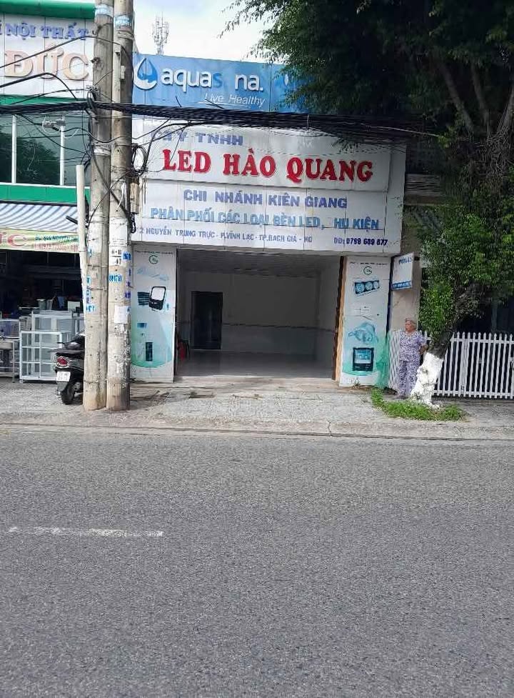 Cho thuê FrontHouse 100m² tại 642 Nguyễn Trung Trực, Rạch Giá - Vị trí đắc địa gần cây xăng