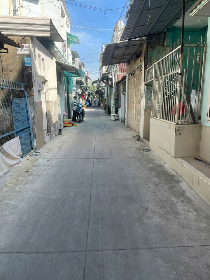 Đất Tặng Nhà Tôn Tại Tân Thới Hiệp 55m² - Giá Thỏa Thuận - Cơ Hội Hiếm Có!