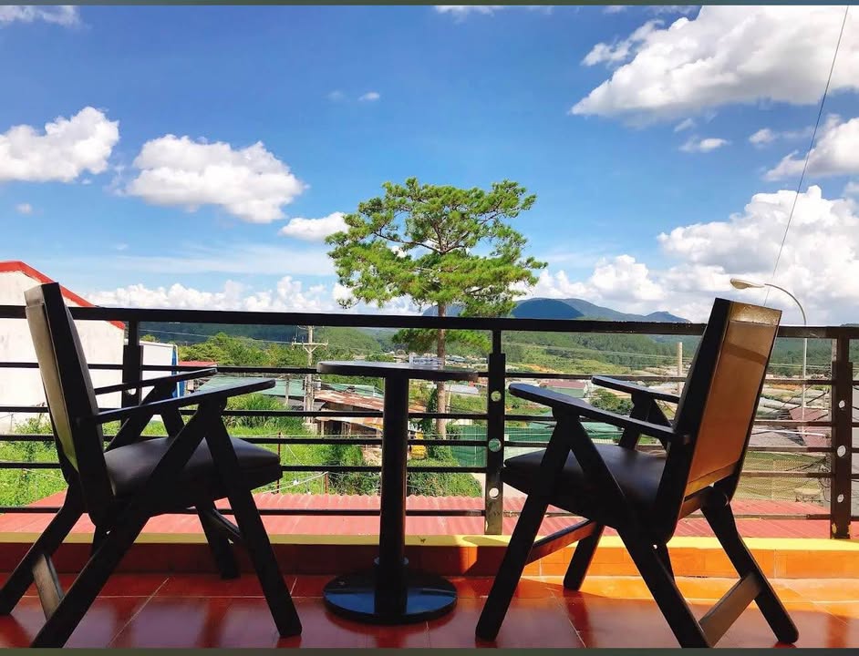 Cho thuê homestay 2 mặt tiền đường An Sơn P4 Đà Lạt - 6 phòng ngủ giá 13 triệu