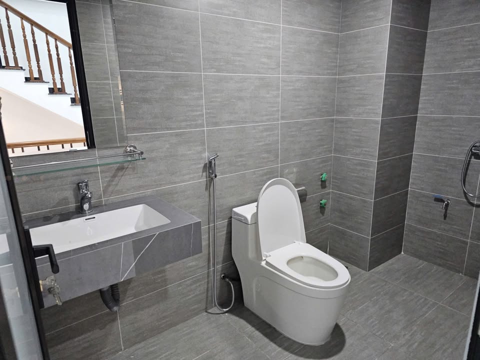 Nhà riêng Đồng Nhân, Hai Bà Trưng 60m² giá 5 tỷ - Sổ đỏ trao tay ngay!