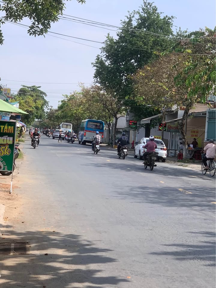 Đất mặt tiền Đoàn Hoàng Minh, Phú Tân, Bến Tre 239m² - Đầu tư sinh lời ngay!