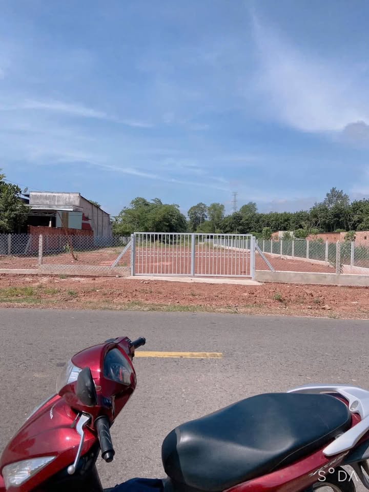 Đất thổ cư mặt tiền ĐT749A Long Tân 1872m² giá 6 tỷ - Cơ hội đầu tư tuyệt vời!