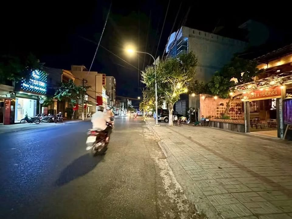 FrontHouse mặt tiền Trần Hưng Đạo, Mỹ Tho 87m² giá 7.3 tỷ - Sẵn hợp đồng thuê!