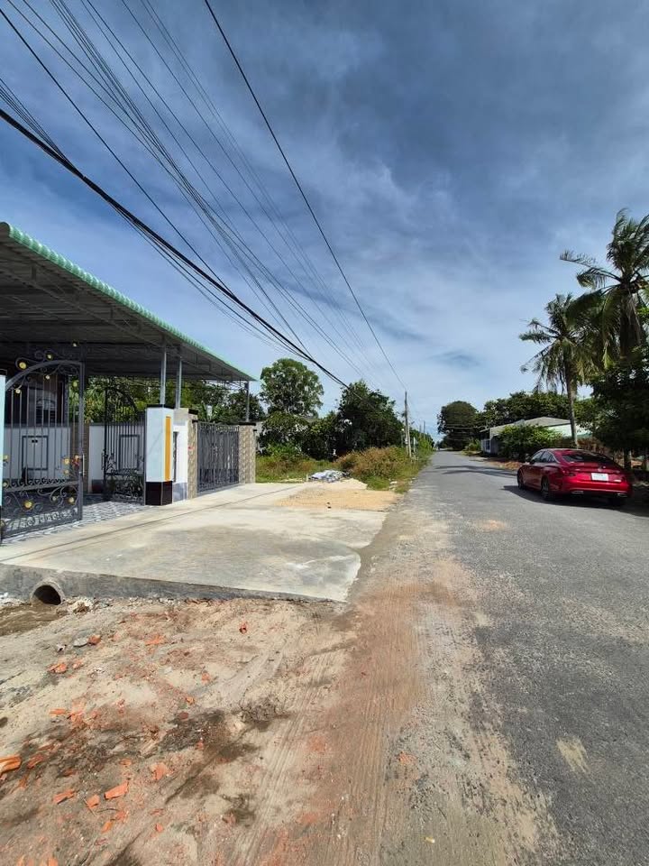 Nhà Hậu Dài 211m² tại Long Hoa, Tây Ninh - Giá chỉ 1.289 tỷ!