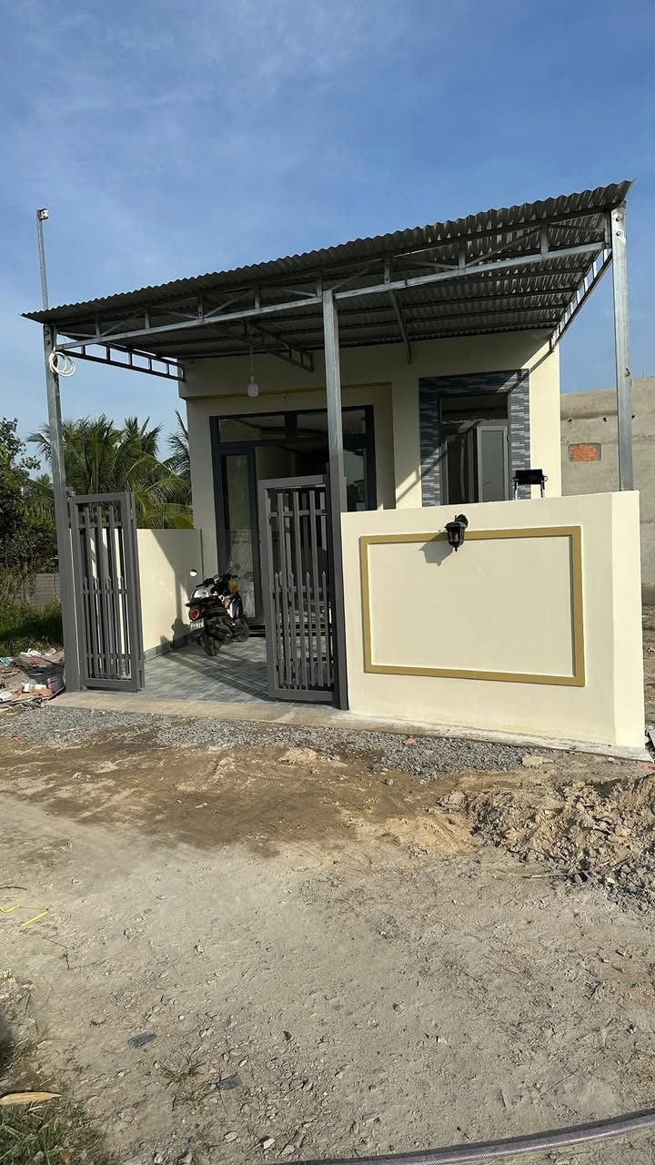 Nhà mới xây tại Thanh Điền, Tây Ninh 99m² giá chỉ 669 triệu - Đường ô tô vào thoải mái!