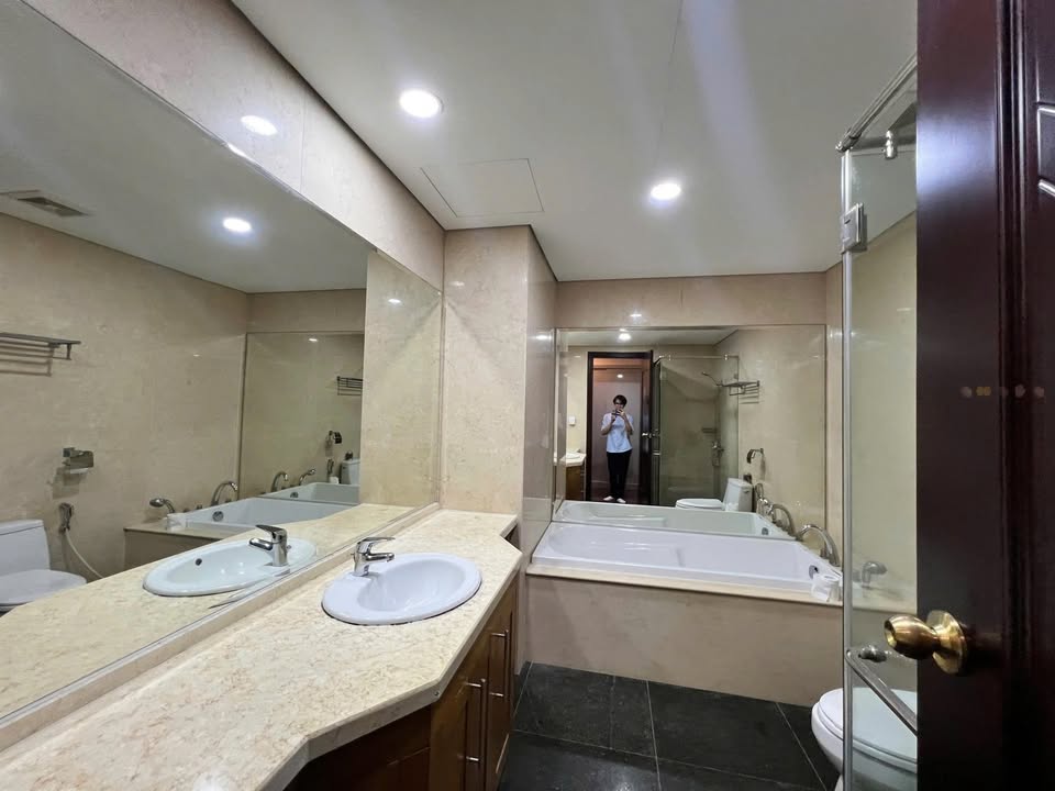 Căn hộ Royal City 106m² giá 21 triệu - Full nội thất mới đẹp!