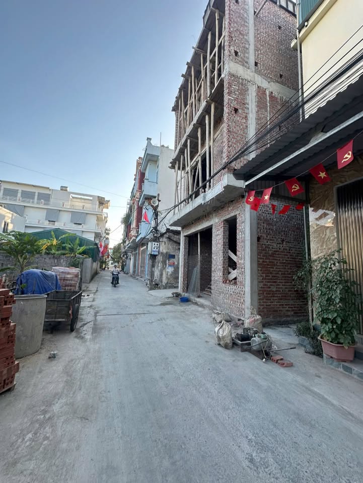 Nhà góc 3 mặt thoáng tại Quang Trung, Thái Bình 51m² giá 4 tỷ - Thiết kế hiện đại, chính chủ!