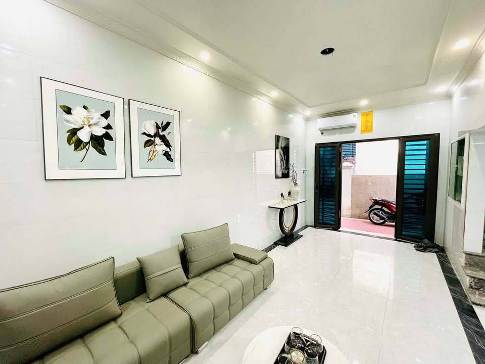 Nhà phố Ngõ 261 Trần Nguyên Hãn, Hải Phòng - Diện tích 35m², giá chỉ 2.25 tỷ - Chính chủ bán!