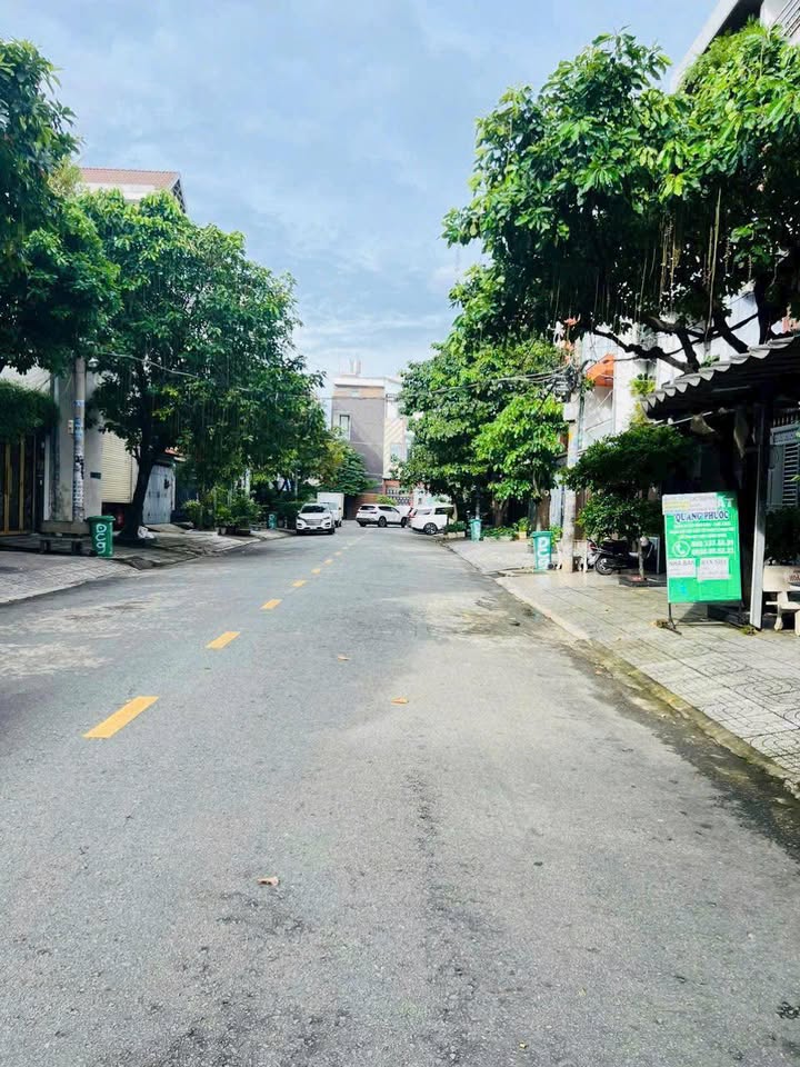 Nhà mặt tiền DC9, P. Sơn Kỳ 100m² giá 11.5 tỷ - Tiện xây mới ngay!