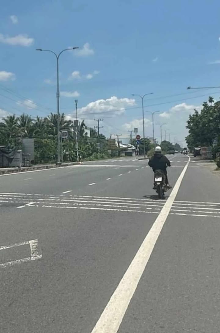 Đất mặt tiền Quốc lộ 1A, Cái Bè, Tiền Giang, 10450m² giá 42 tỷ - Cơ hội đầu tư tuyệt vời!