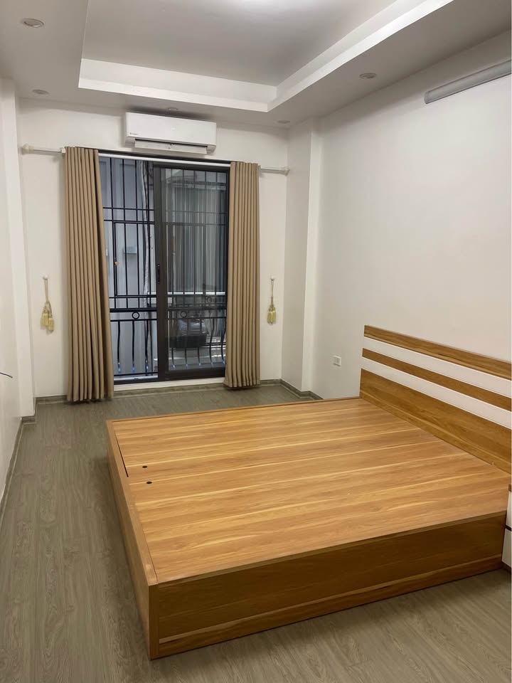 Nhà riêng Cổ Nhuế 32m² giá chỉ 6 tỷ - Sổ đỏ, full nội thất, vị trí đắc địa!