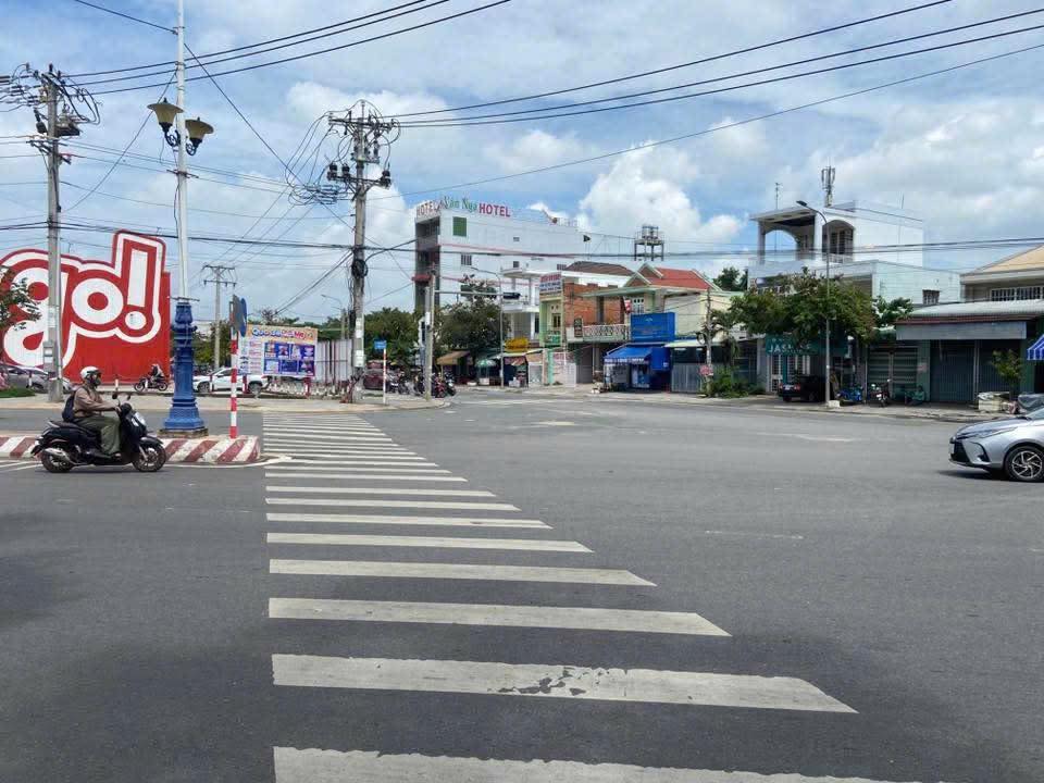 Đất mặt tiền Lạc Long Quân, Phường 4, Tây Ninh 201m² giá 4.5 tỷ - Thích hợp kinh doanh đa ngành nghề!