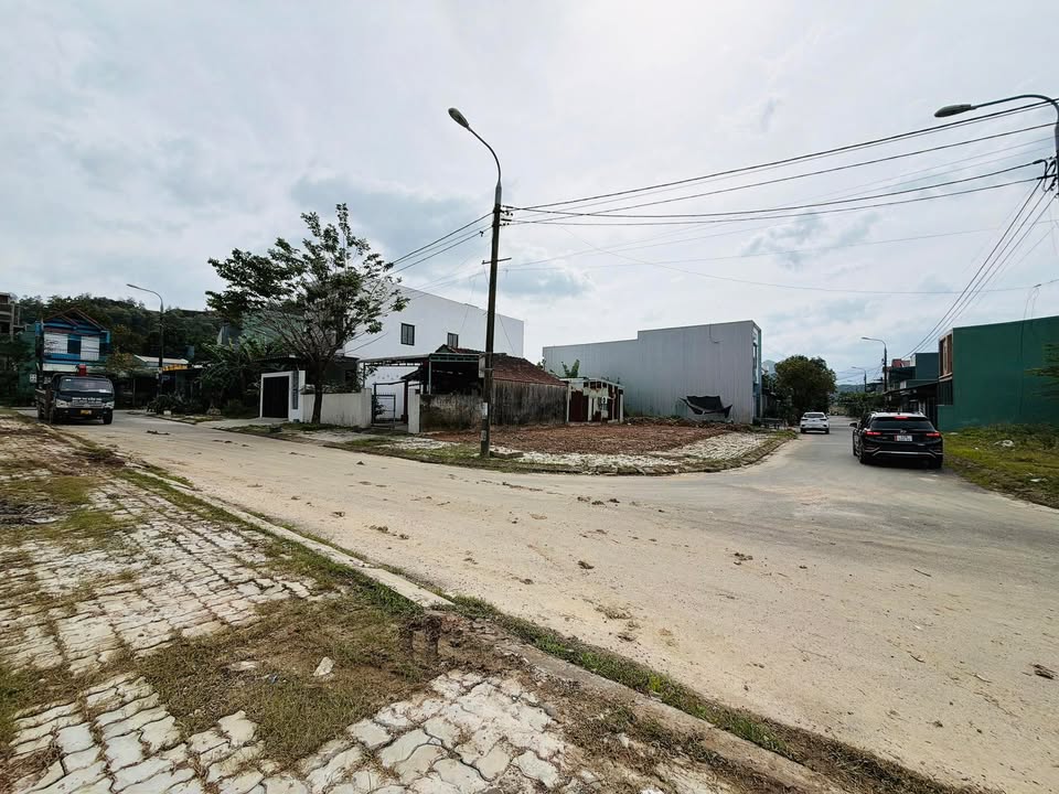 Đất nền lô góc TDC Hòa Sơn 160m² giá 3.95 tỷ - Cơ hội đầu tư lý tưởng!