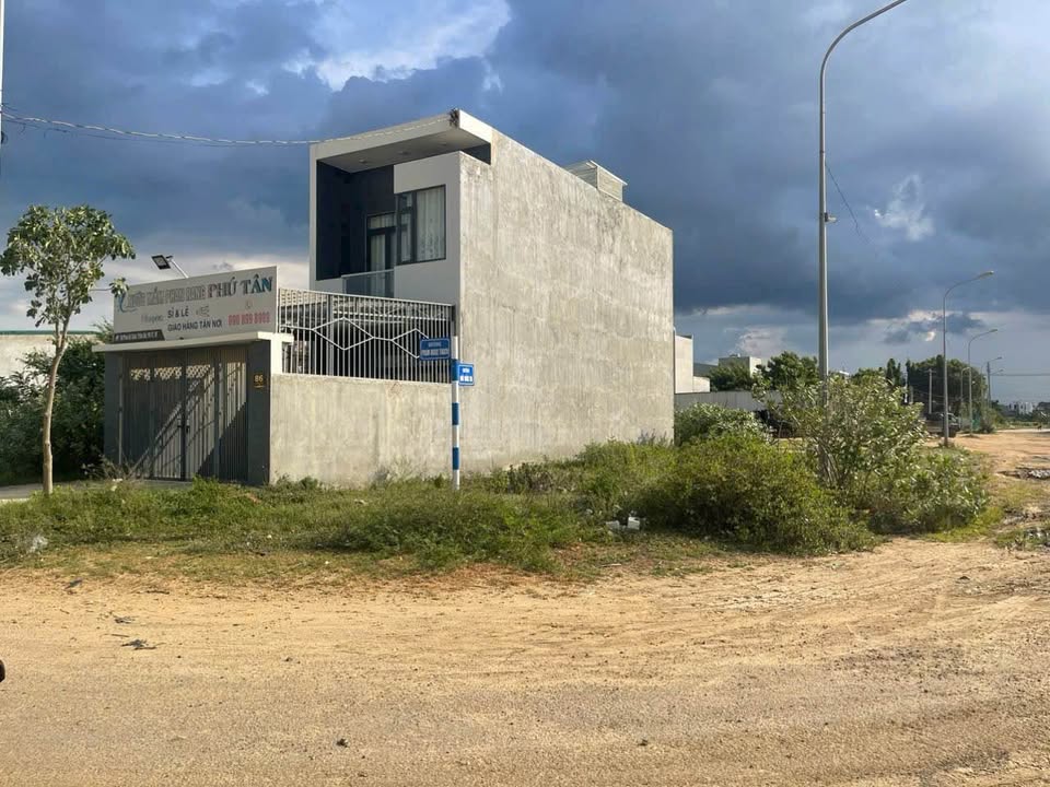 Đất nền góc TDC Bệnh Viện, Phan Bội Châu 87.4m² giá 2 tỷ - Tiềm năng kinh doanh lớn!