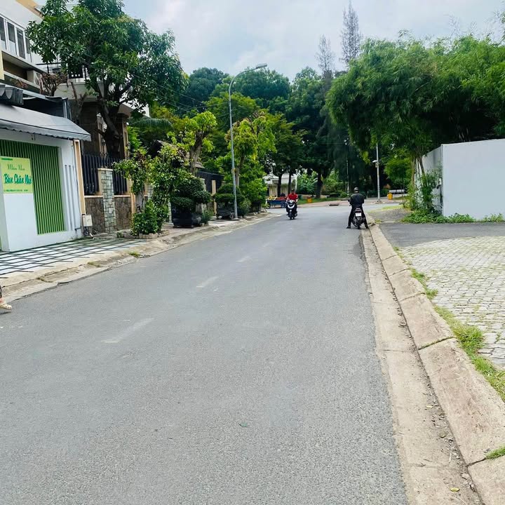 Bán đất khu đô thị An Phú An Khánh 100m² chỉ 16.5 tỷ - Giá mềm nhất khu vực!