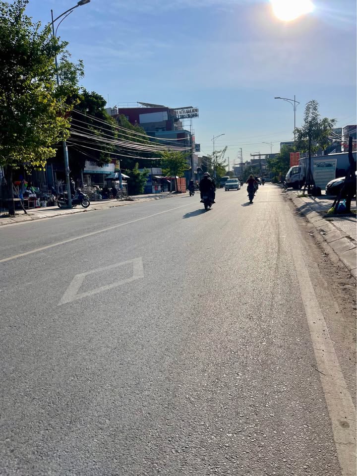 FrontHouse đường Máng Nước An Dương 90m² - Đầu tư sinh lời không thể bỏ lỡ!