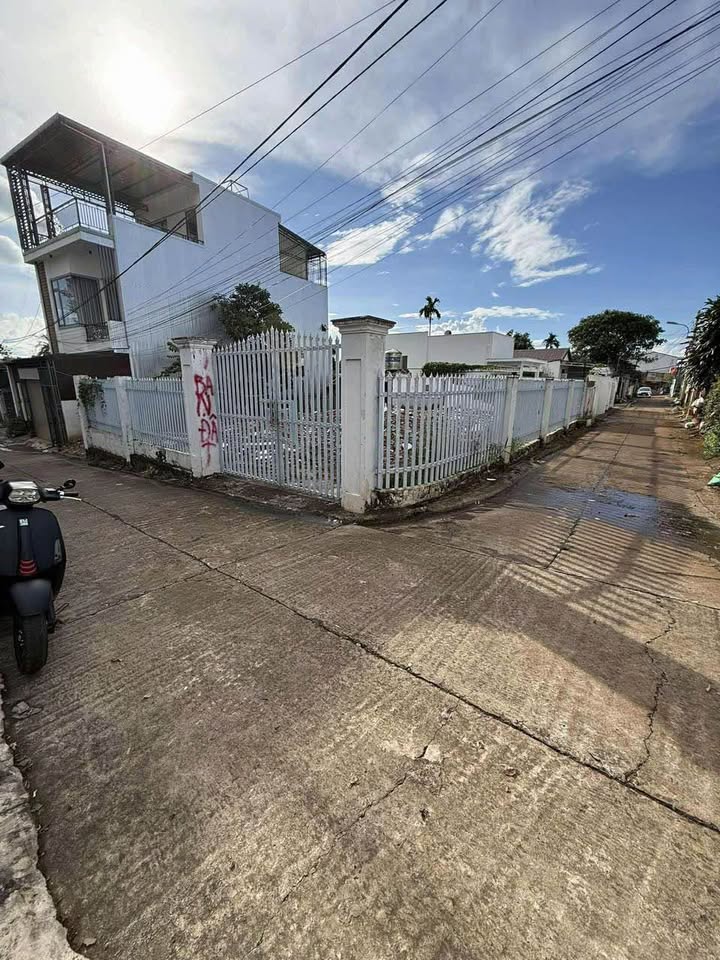 Nhà 2 mặt tiền hẻm cấp 1 Nguyễn Lương Bằng 91.8m² giá 2.25 tỷ - Đối diện trường chính trị!