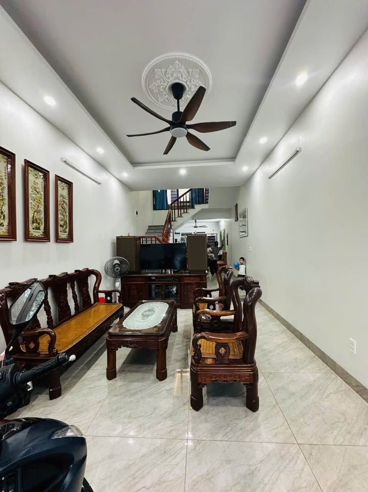 Nhà 4 tầng phường Ngọc Châu 60m² giá 4 tỷ - Vị trí trung tâm đắc địa!