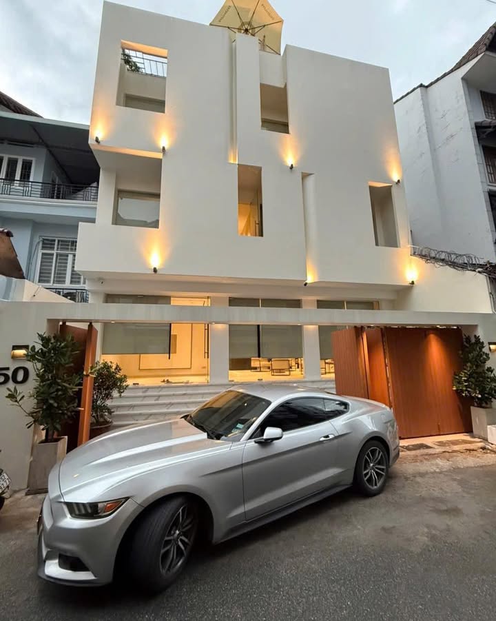 Nhà phố Làng Báo Chí Thảo Điền 110m² giá 36 tỷ - Sẵn sàng vào ở ngay!