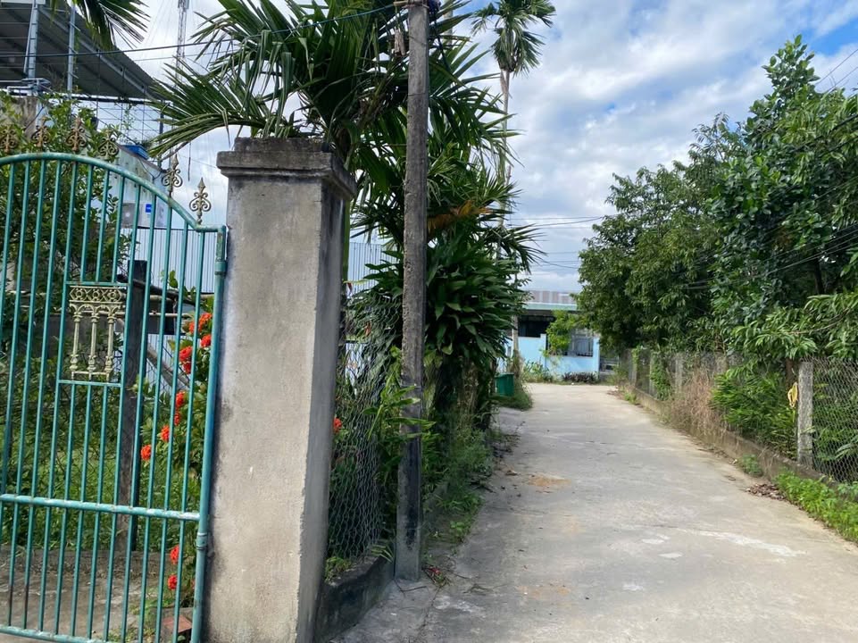 Lô đất 144m² tại Phường Trương Quang Trọng - Giá chỉ 800 triệu, sổ đỏ chính chủ!