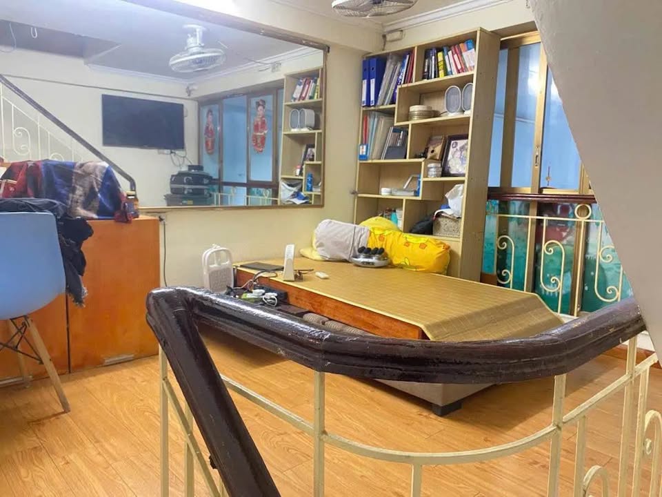 FrontHouse Chính Kinh, Thanh Xuân 26m² giá 11 tỷ - Kinh doanh sầm uất, ô tô đỗ cửa!