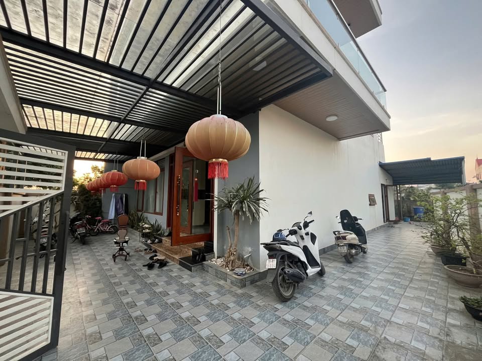 Nhà riêng 300m² tại Phường Chùa Hang, Thái Nguyên - Giá chỉ 5 tỷ, sẵn sàng cho gia đình mới!