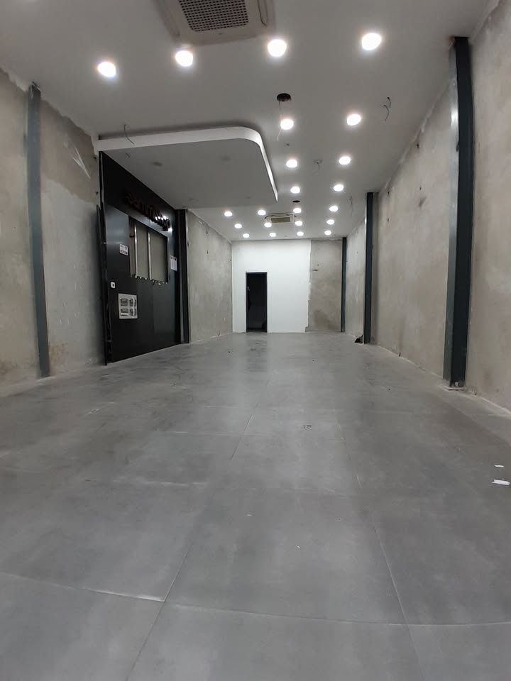 Mặt bằng kinh doanh cho thuê tại Trương Định, 80m² giá 45 triệu - Vị trí đắc địa, dễ nhận diện!