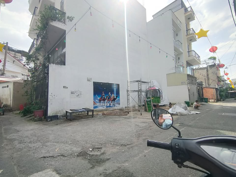 Nhà góc 60m² đường Trường Chinh, Q12 giá 5.4 tỷ - Vị trí đắc địa, tiềm năng sinh lời!