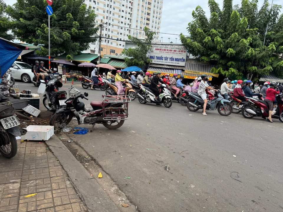 Nhà mặt tiền Nguyễn Thị Sóc Hóc Môn 75m² giá 15.9 tỷ - Đang cho thuê ổn định!