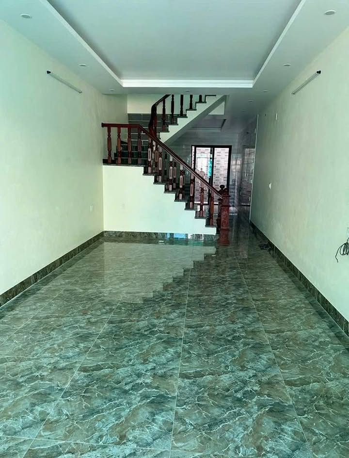 Nhà nguyên căn 3 tầng tại Lãm Hà - 70m² giá 7 triệu/tháng - Phù hợp làm văn phòng