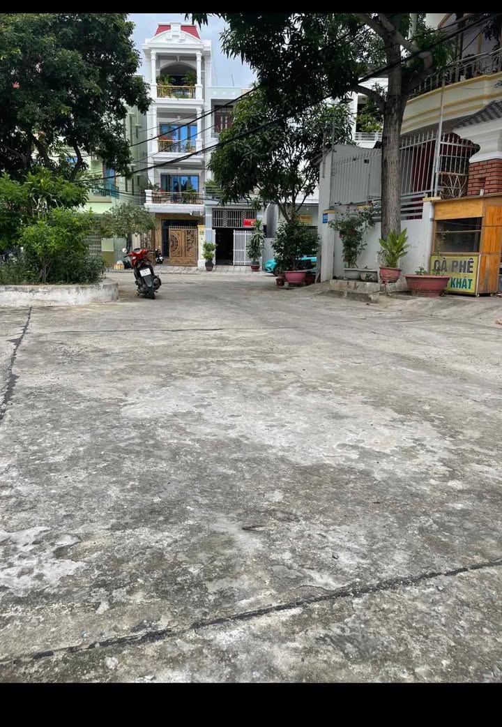 Nhà mặt tiền Phòng Không Nha Trang 98m² giá 9 tỷ - Cơ hội đầu tư hấp dẫn!