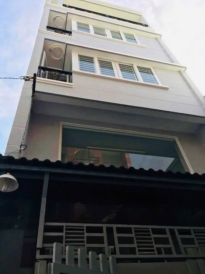 Căn hộ dịch vụ đường Quang Trung P8 Q.Gò Vấp 83m² giá 9.8 tỷ - Đầu tư sinh lời ngay!