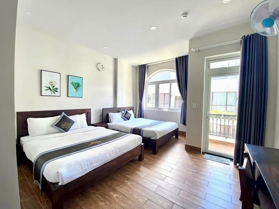 Khách sạn Bùi Thị Xuân Đà Lạt 90m² giá 17 tỷ - Sổ hồng chính chủ!