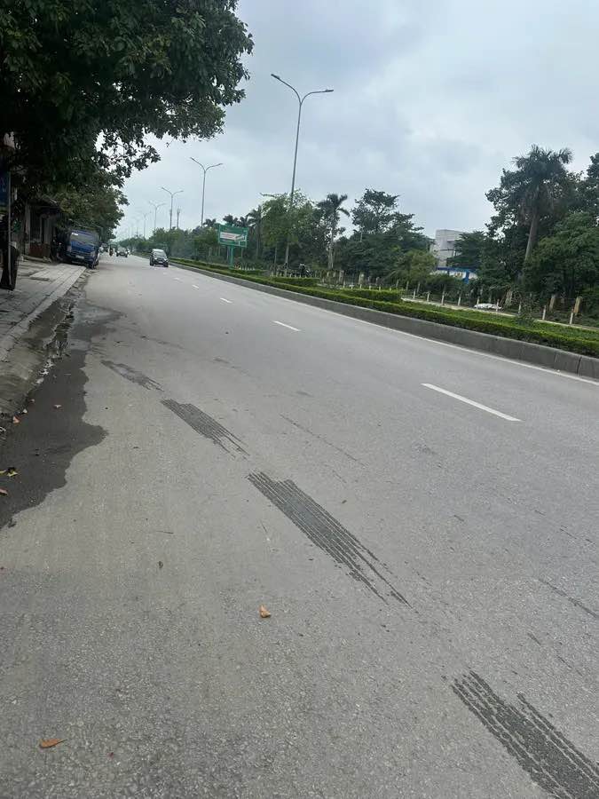 Nhà cấp 4 mặt tiền Quốc lộ 1A, Tân Phong, 180m² giá 7 tỷ - Kinh doanh đỉnh cao!