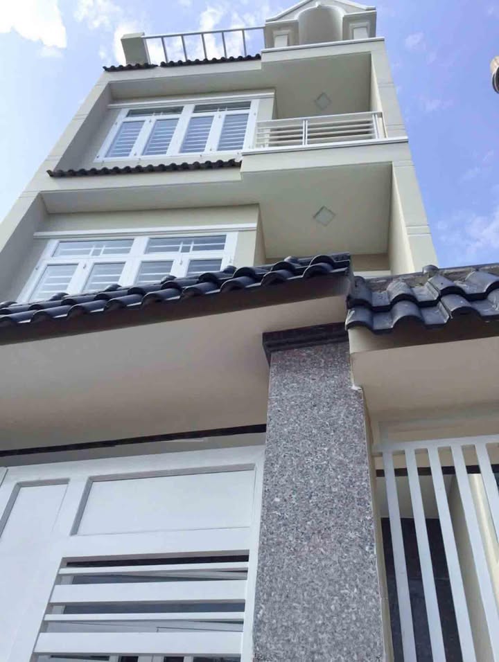 Nhà bán 77 Chuyên Dùng 9, Quận 7, Diện tích 142m², Giá 10.99 tỷ - Đầu tư sinh lời ổn định!