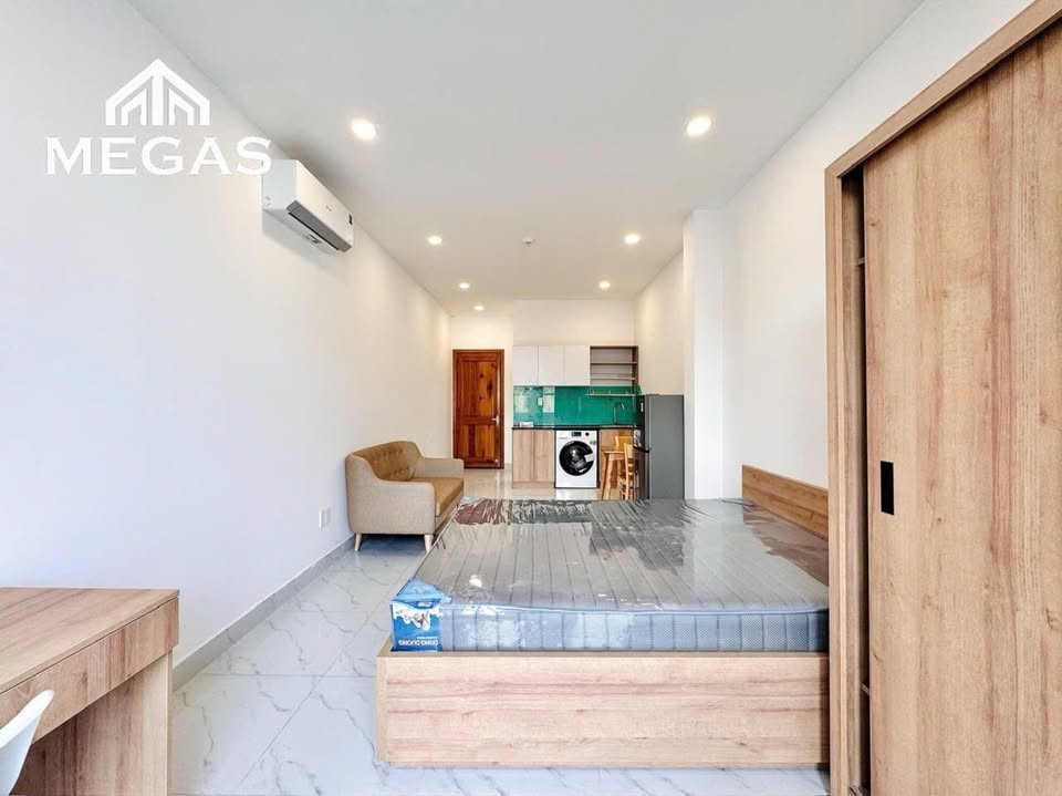 Căn hộ dịch vụ cho thuê tại Bình Thạnh 160m² - Nội thất sang trọng, tiện nghi đầy đủ!