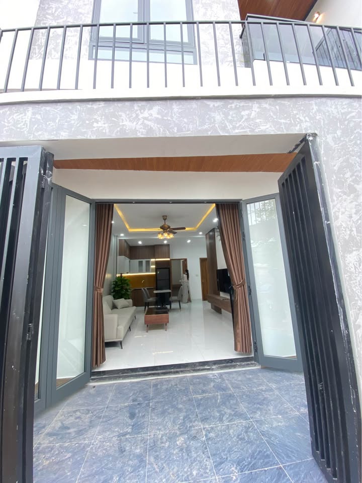 Nhà 2 tầng Hòa Minh Đà Nẵng 64m² giá 5 tỷ - Gần biển, tiện nghi đầy đủ!