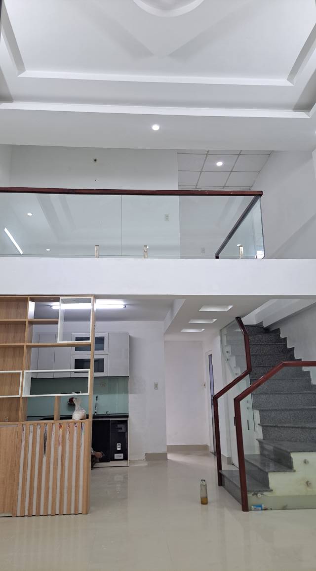 Nhà tầng lửng ô tô Xuân Thủy, Vỹ Dạ 63.3m² giá 2.4 tỷ - Khu dân cư thân thiện!