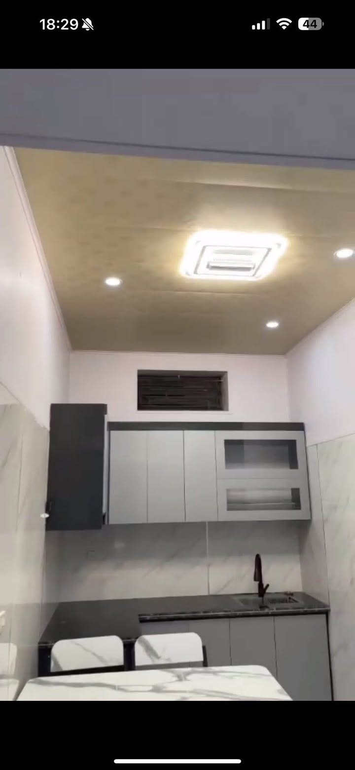 Nhà 2 tầng đường Nguyễn Huệ, Nam Bình 61.8m² giá 4 tỷ - Sẵn sàng vào ở ngay!