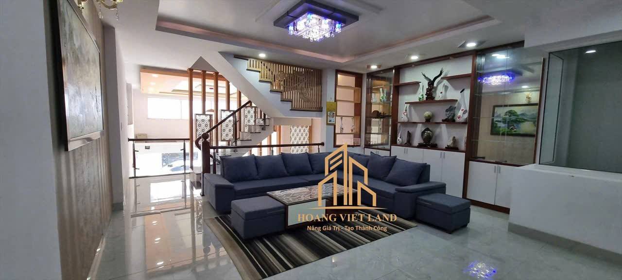 Nhà phố Trần Nhật Duật, Buôn Ma Thuột 82.5m² giá 8 tỷ - Sẵn sàng vào ở ngay!