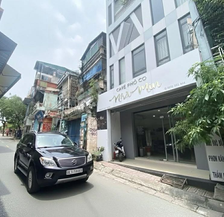 Nhà mặt phố Vĩnh Phúc quận Ba Đình 98m² giá 43 tỷ - Kinh doanh sầm uất!