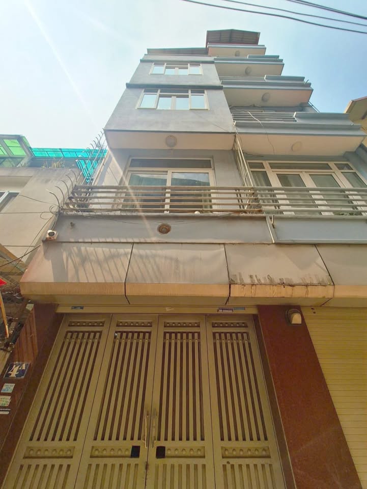 Nhà phố Đội Cấn, Ba Đình 50m² giá 10.8 tỷ - Lô góc 3 thoáng, ô tô vào tận nơi!