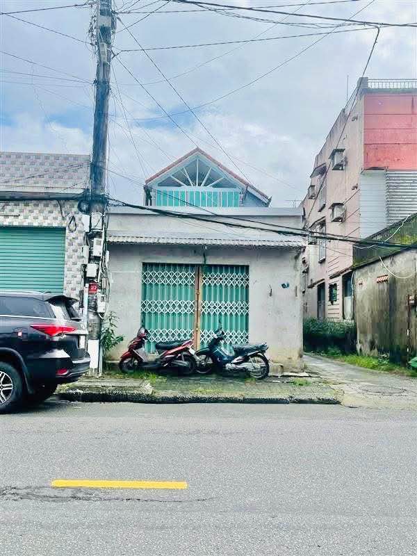 Nhà 2 mặt tiền Nguyễn Sinh Cung, TP Huế 182m² giá 9 tỷ - Cơ hội đầu tư tuyệt vời!